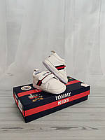 Білі пінетки кросівки Томмі для новонароджених