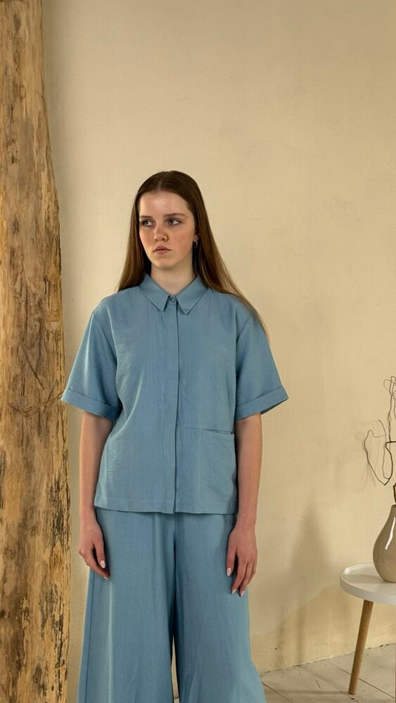 Сорочка жіноча блакитна з креш-льону з коротким рукавом Modna KAZKA MKTL5261/3, фото 1