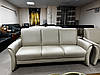 Шкіряний диван та крісло бежевого кольору, фото 6