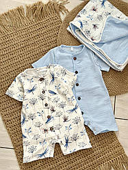 Набір для хлопчиків 2 ромпери та плед з мусліну Жваві бабки білий/блакитний