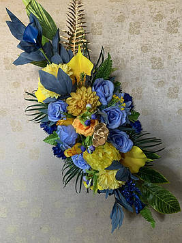 Композиція похоронна зі штучних квітів на гроб 120 см Х 40 см