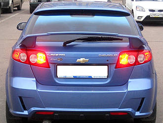 Спойлер багажника Chevrolet Lacetti хечбек 2003+ Шевролет Лачеті