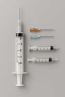 Шприци та голки