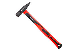 Молоток слюсарний Intertool 300г фіберглас