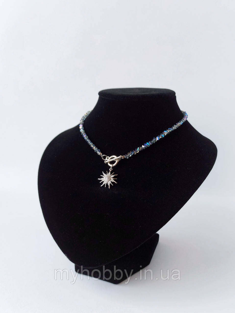 Чокер з кришталевих намистин синьо-сірий з підвіскою Сонце , довжина 38см +5см подовжувач, фото 1