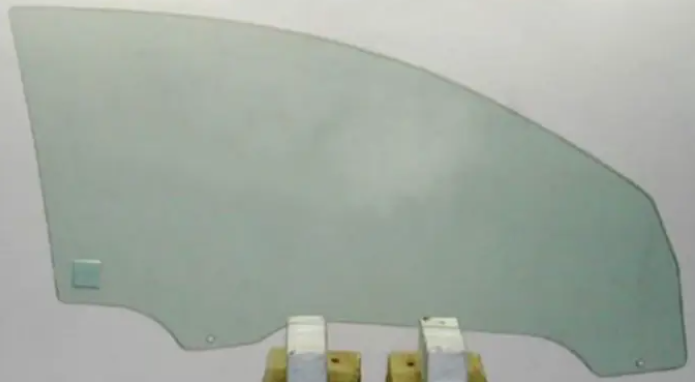 Скло дверей передніх правих Peugeot 206 98-09 Xinyi 2 отв.; 1068*530, фото 1