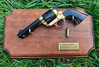 Мініатюрний револьвер Colt «Peacemaker»