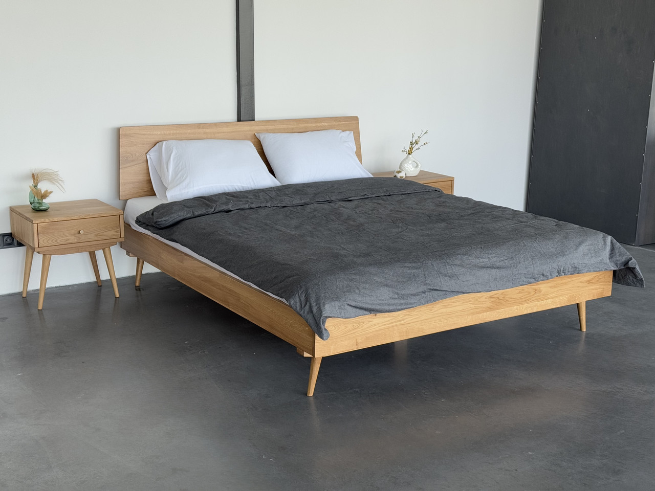 Ліжко двоспальне "Ліон" з натурального дерева 160х200, фото 1