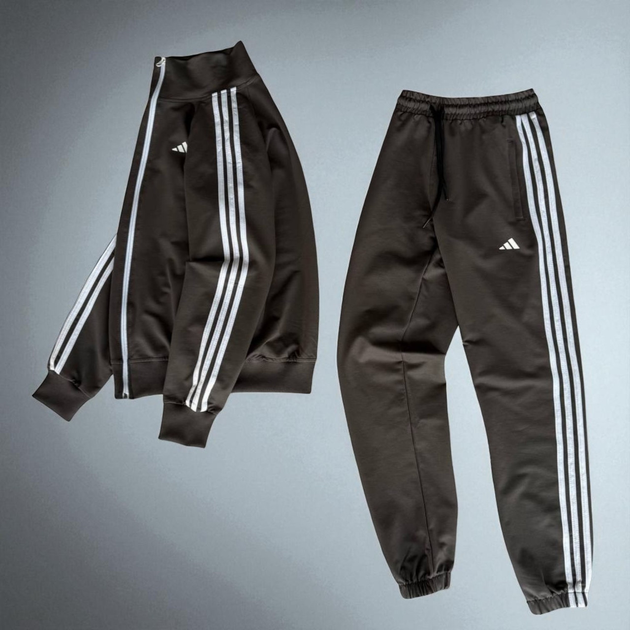 Чоловічий спортивний костюм adidas сірий в полоску стійка брюки на резинці Спортивні костюми чоловічі adidas сірого кольору, фото 1