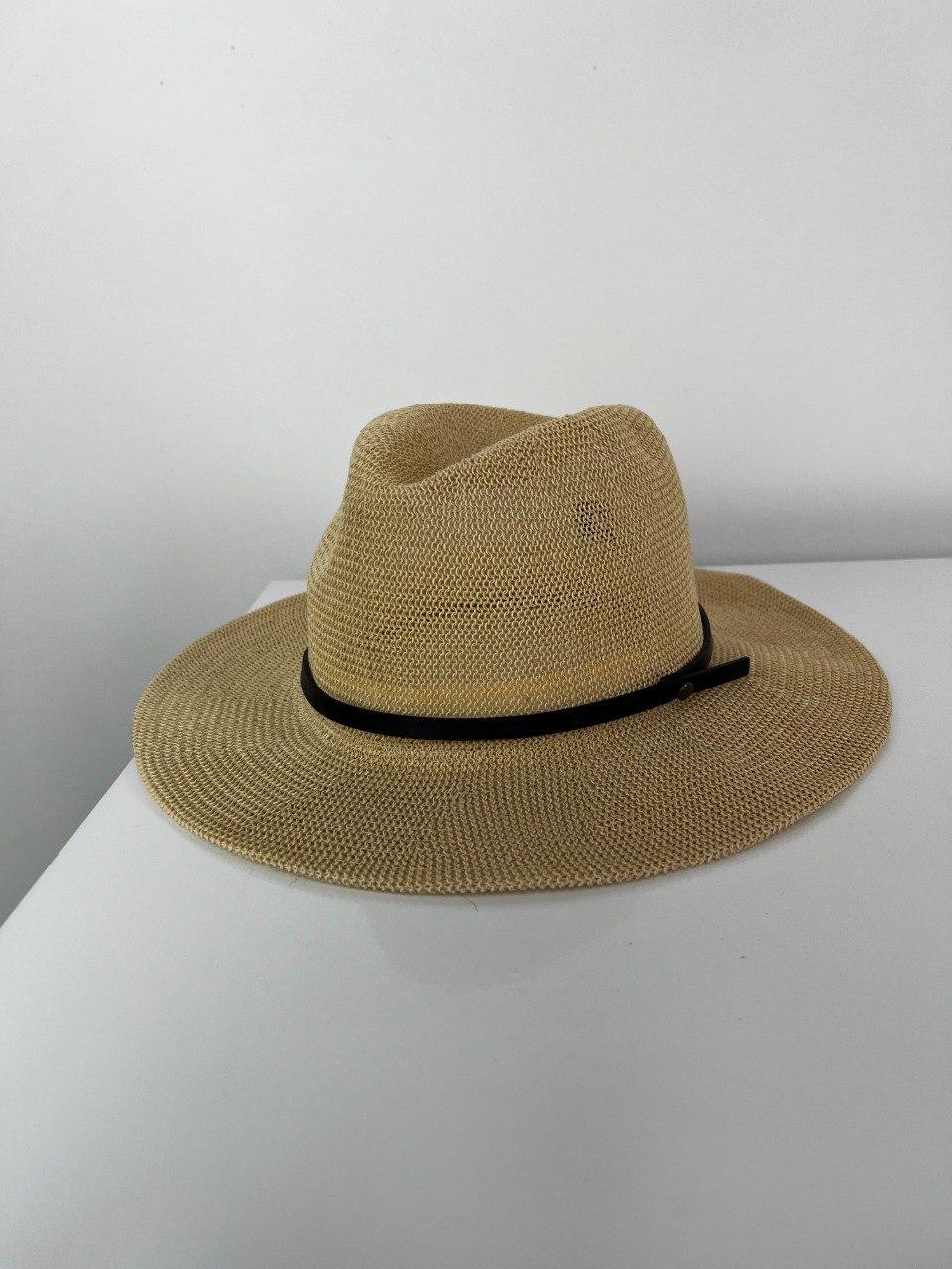 Жіноча солом'яний капелюх з прямими полями та вигнутим верхом 8307379, фото 1