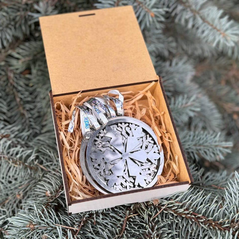 Іграшка на ялинку набір 10 шт. в коробці з малюнком, фото 1