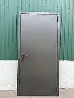 Металеві технічні двері для складу, дачі та господарських приміщень