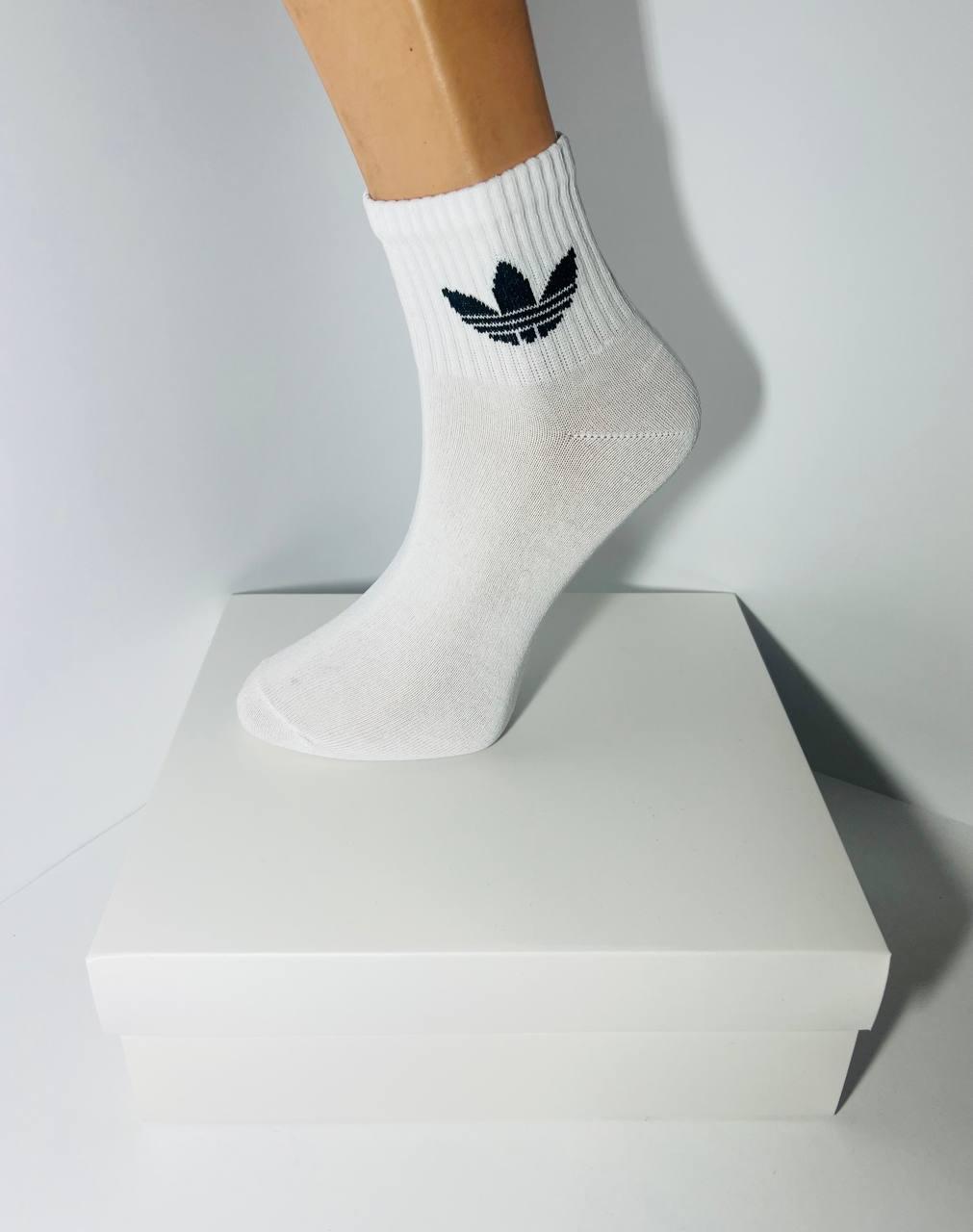 Набір з 30 пар чоловічих демісезонних середніх шкарпеток розмір 41-44 білі