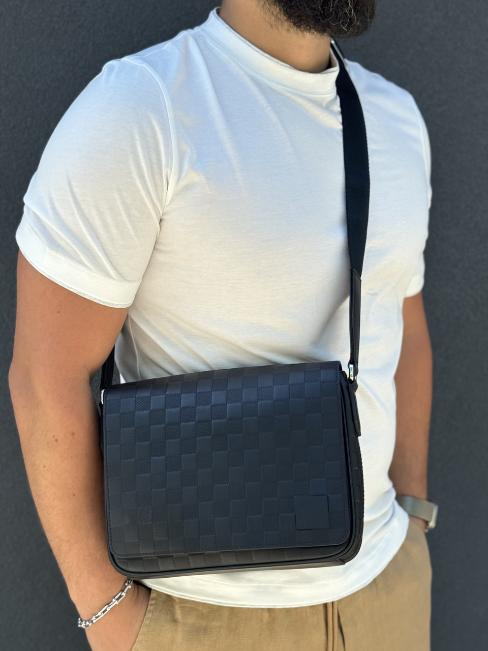 Сумка District Louis Vuitton (Луї Віттон)