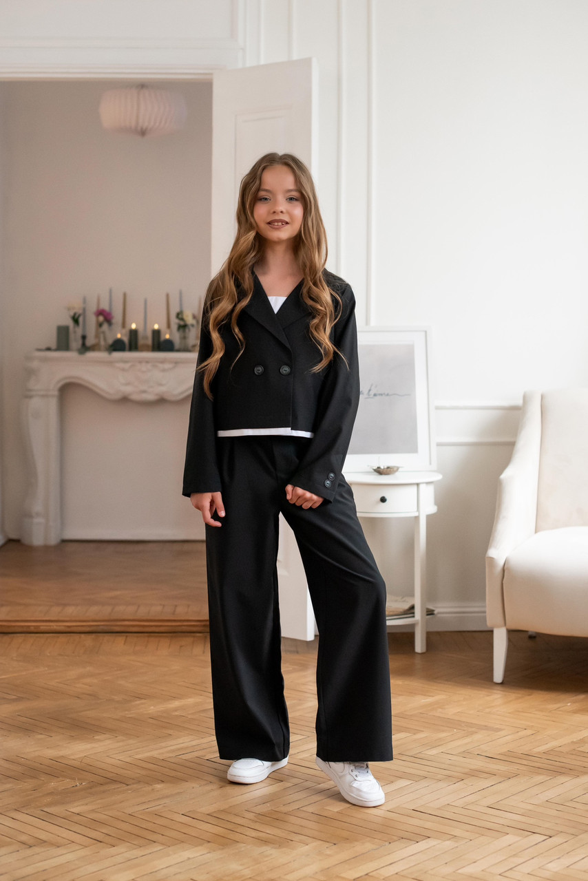 Підлітковий костюм-трійка для дівчаток.