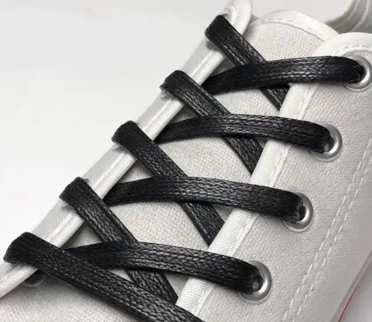 Шнурки для взуття 0,5 см / плоскі / вощені / чорні 120 см, фото 1