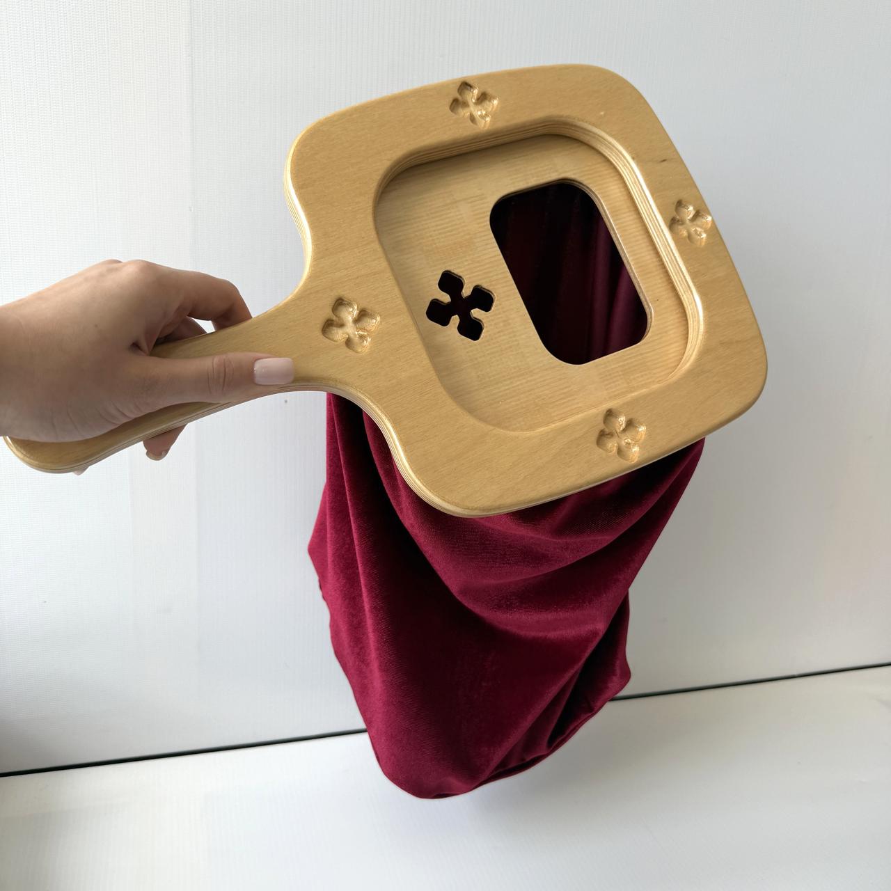 Карнавка з ручкою для збору пожертв в храм, фото 1