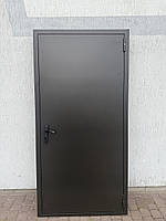 Вхідні двері технічні для дачі та складських приміщень Двері вхідні металеві з ручкою та замком