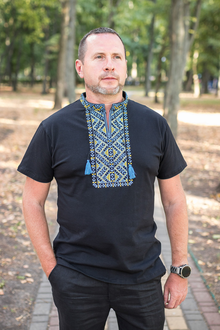 Чоловіча футболка-вишиванка темно-синя з жовто-блакитною вишивкою, Kosar ,S,Темно-синій, фото 1