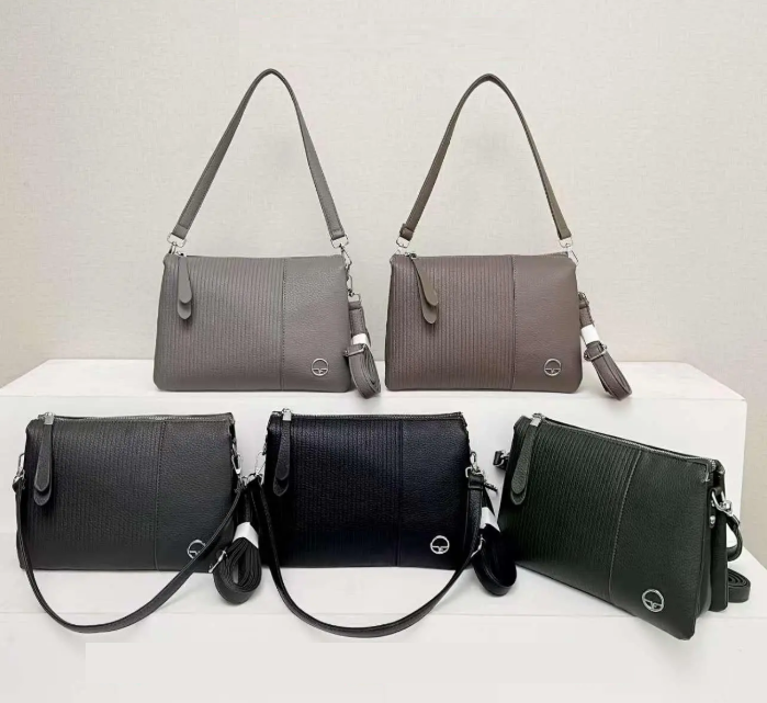 Сумка жіноча крос-боді прямокутна на блискавці зі штучної шкіри у різних кольорах Fedya, фото 1