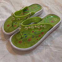 В'єтнамки дитячі зелені з квітами, розміри в описі