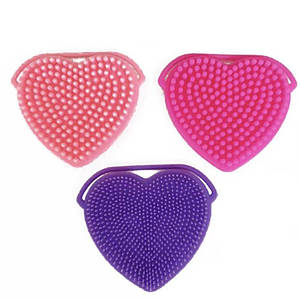 Силіконова щітка для обличчя "Серце"