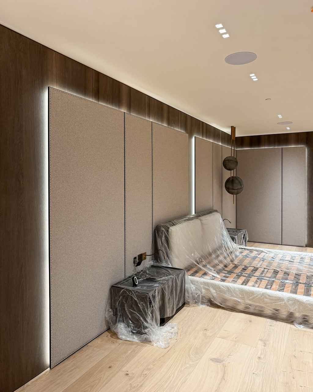 Мʼяка панель з прошивкою