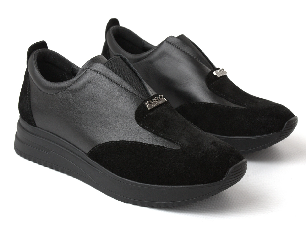 Чорні кросівки без шнурків на гумках кеди шкіряні із замшевими вставками жіноче взуття великих розмірів  42 43 44 Fiore All Black, фото 1