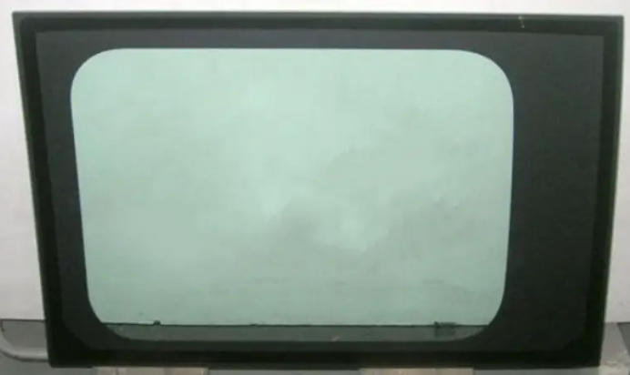 Скло кузовне ліве Opel Vivaro 02-14 Xinyi 923*604, фото 1