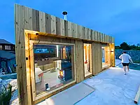 Gewerbliche Saunen aus Thermoholzproduktion – Zuverlässigkeit, Stil und Komfort für Ihr Unternehmen. Video