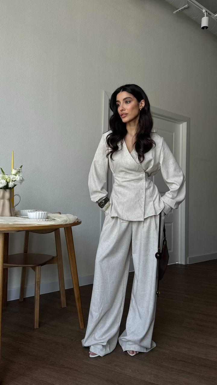 Жіночний лляний костюм з запахом і широкими штанами S, M бежевий, фото 1