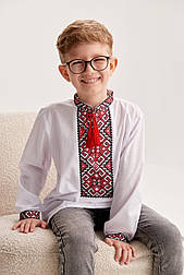 Стильна біла вишиванка з червоною вишивкою на грудях у рукавах в 122 розмірі