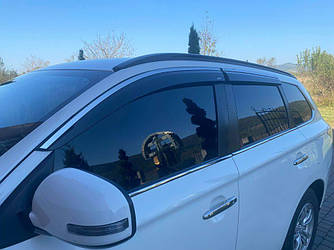 Вітровики для Mitsubishi Outlander 2012-2020 нерж. з хром полоскою (Defl)