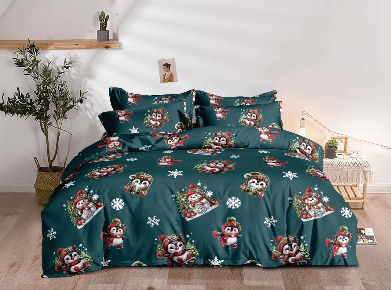Постільна білизна Королева Ночі (Фланель) | Полуторний комплект | 50х70 | Новорічні пінгвіни, сніговики на зеленому, фото 1