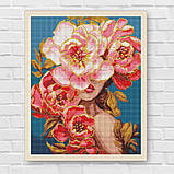 Алмазна мозаїка/вишивка Дівчина з квітами з голограмними стразами 40*50 см Ідейка AMO 8004, фото 7