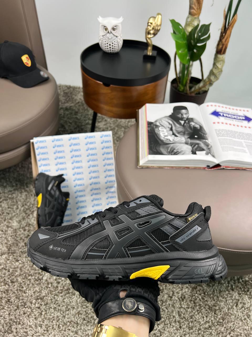 Чоловічі шкіряні текстиль кросівки ASICS Gel-Venture 6 Gore-Tex Black Yellow, кеди Асикс чорні. Чоловіче взуття, фото 1