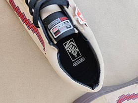 45 р Vans Old Skool x Nintendo Game Over Light Brown кеди чоловічі кросівки, що містяться на темній підошві, фото 5