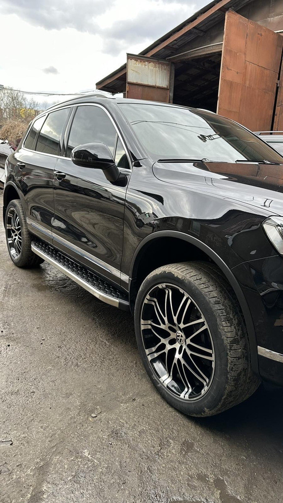 Бокові пороги BlackLine (2 шт, алюміній) для Volkswagen Touareg 2010-2018 рр, фото 1