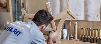 Водостійкі клеї ПВА для дерева Д3 і Д4, у чому відмінність?