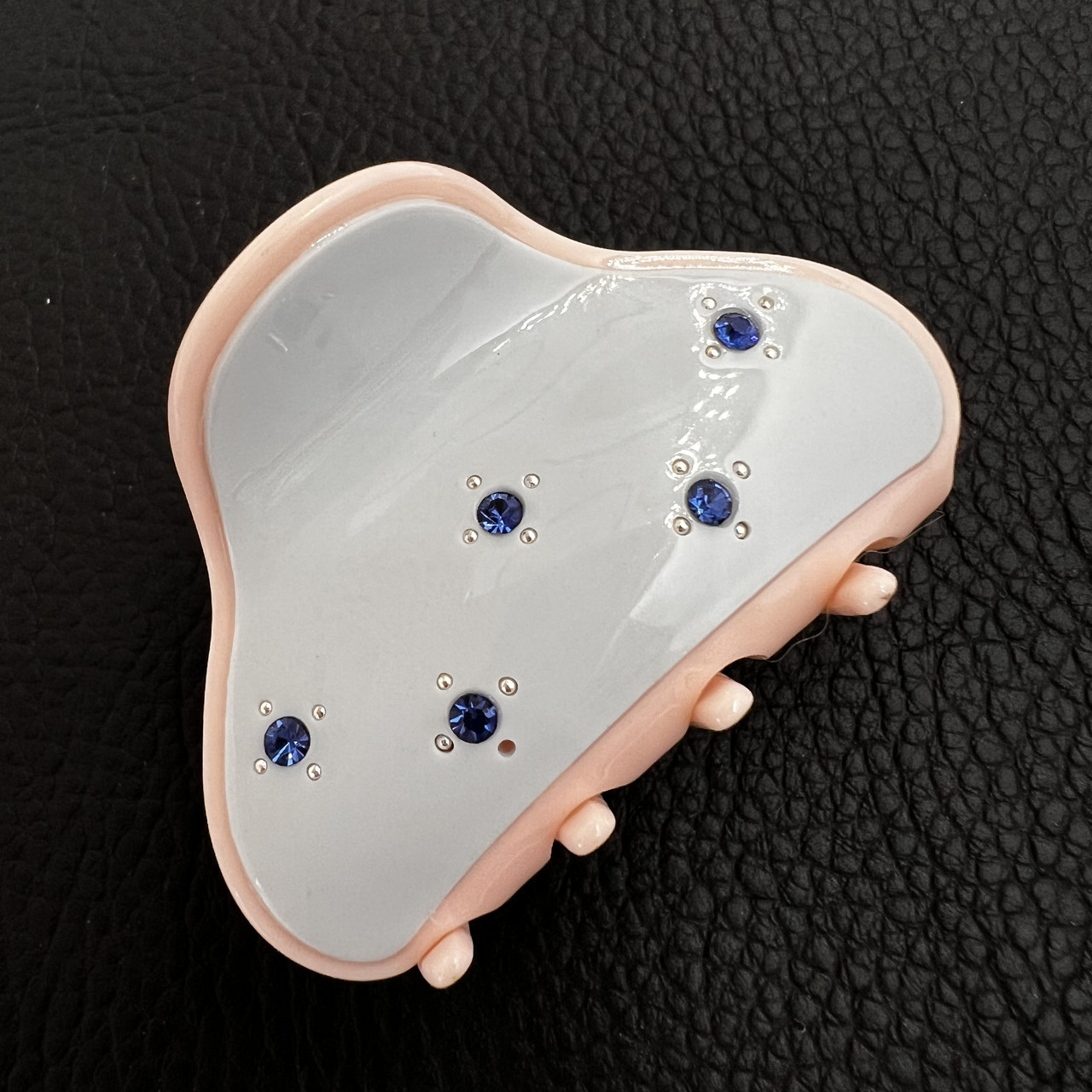 Краб для волосся міцний французький пластик ніжно-блакитний кольору із синіми камінцями довжина 3.5 см ширина 5 см