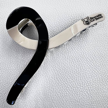 Краб для волосся французький пластик глянсовий двоколірний чорно-бежевого кольору довжина 6 см ширина 13 см, фото 1