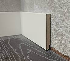 Плінтус з МДФ фарбований ПФ-9, розмір 80×12×2500 мм