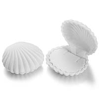 Футляр мушля біла оксамит для ювелірних виробів під кільце, сережки, кулони та ланцюжки розмір 5,5Х6Х3,5 см