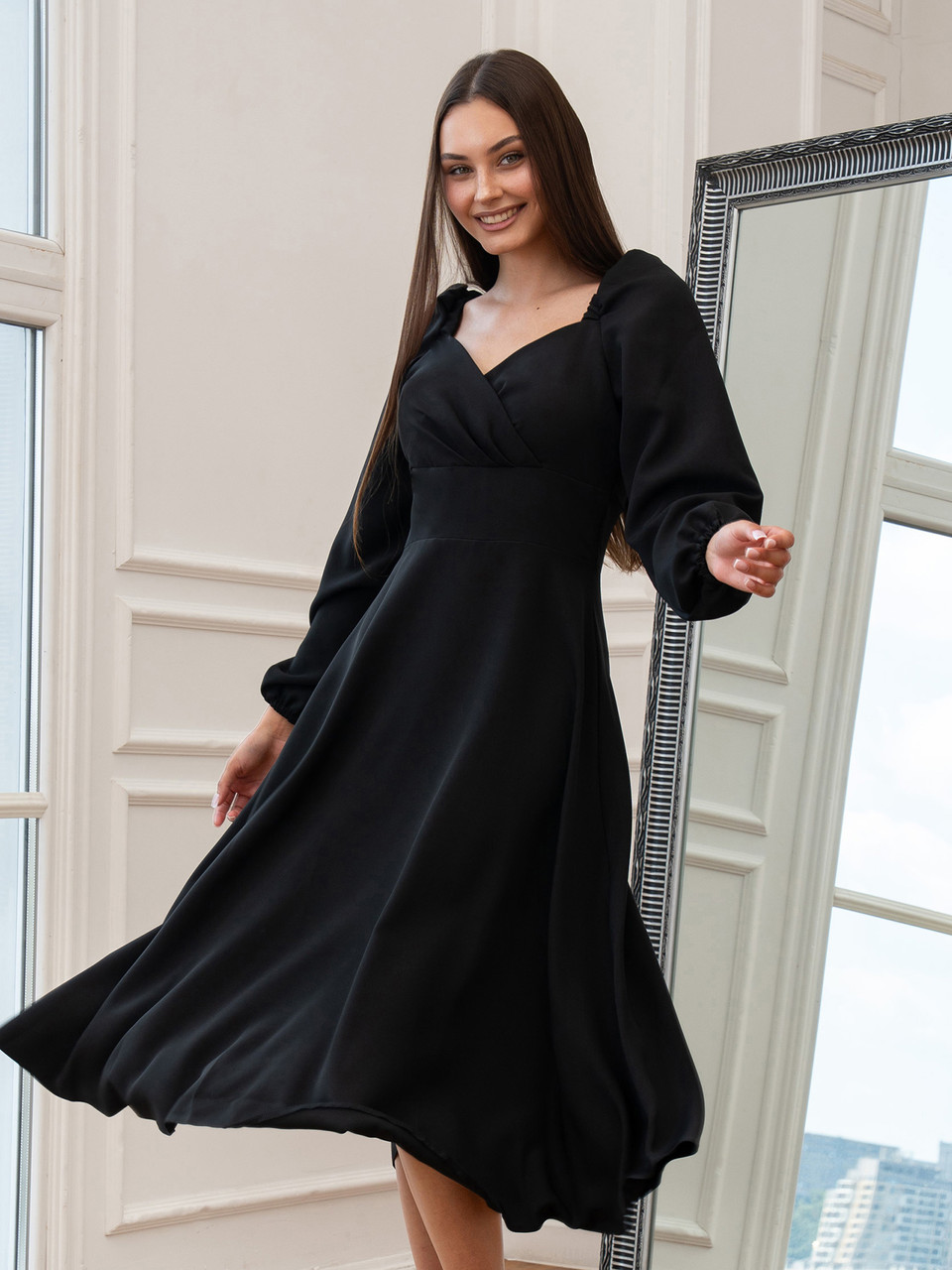 Елегантне жіноче плаття міді Polina з довгими рукавами, декольте та розкльошеною спідницею, чорне, фото 1