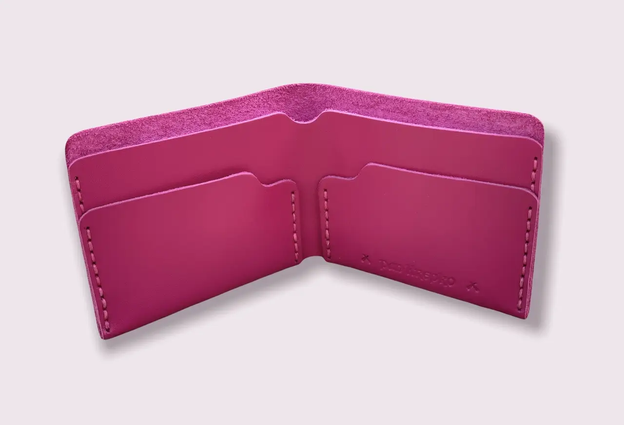 Стильний невеликий жіночий шкіряний гаманець із натуральної шкіри ручної роботи Gomin малиновий, фото 1