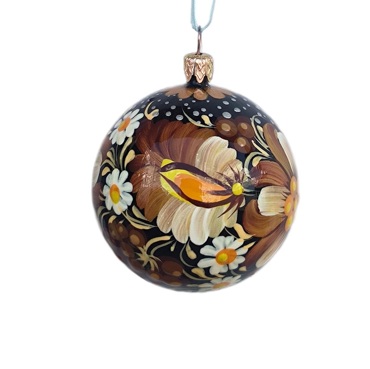 Ялинкова куля 6 см. "Коричнева, білі квіти" з петриківським розписом, подарункова коробка в комплекті