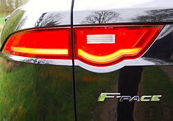 Емблема напис багажника Jaguar F-pace