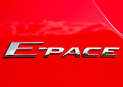Емблема напис багажника Jaguar E-pace