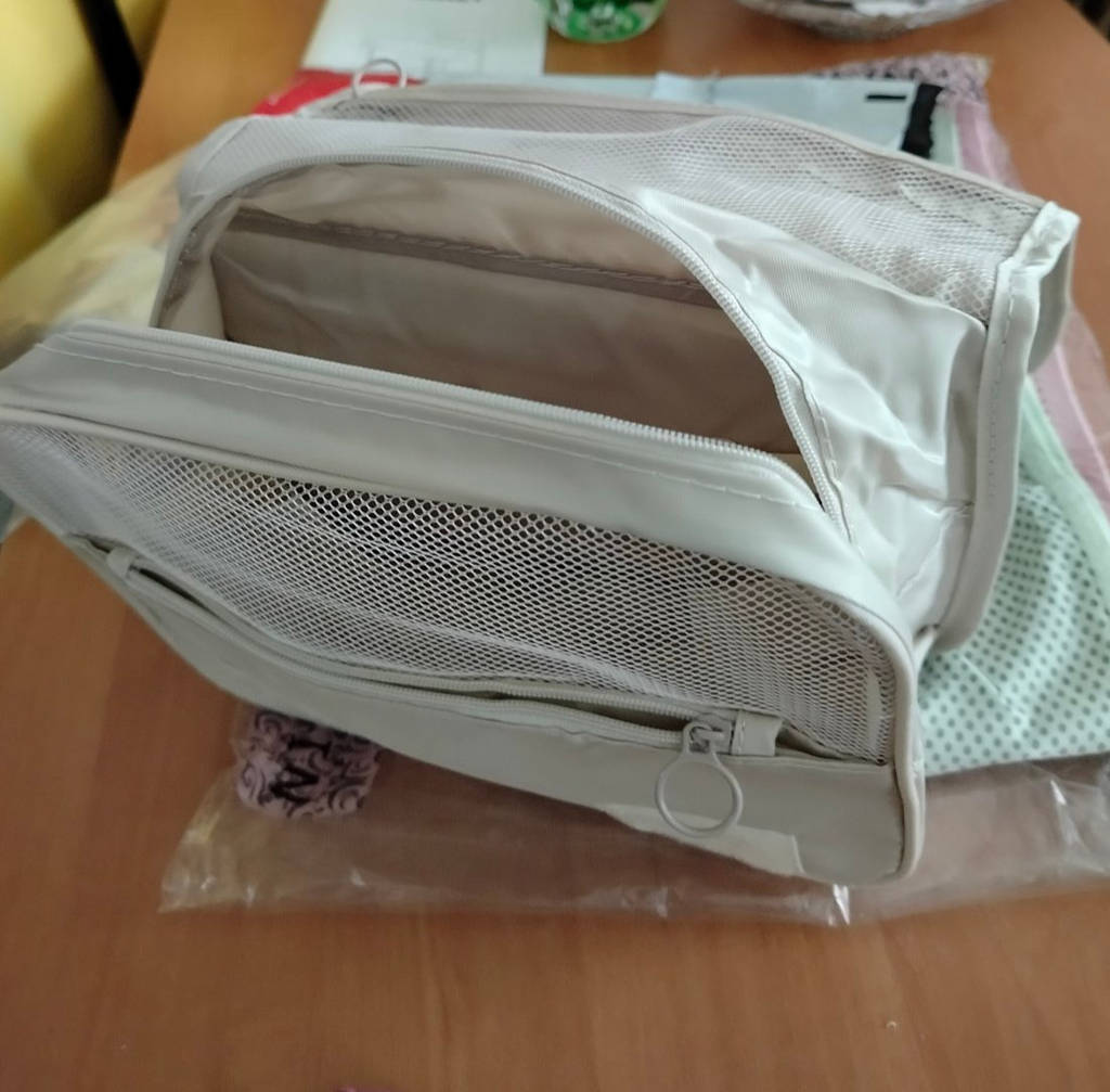 Дорожная косметичка сумка органайзер для косметики и аксессуаров подвесная Бежевый (60481) - фото покупателей 1