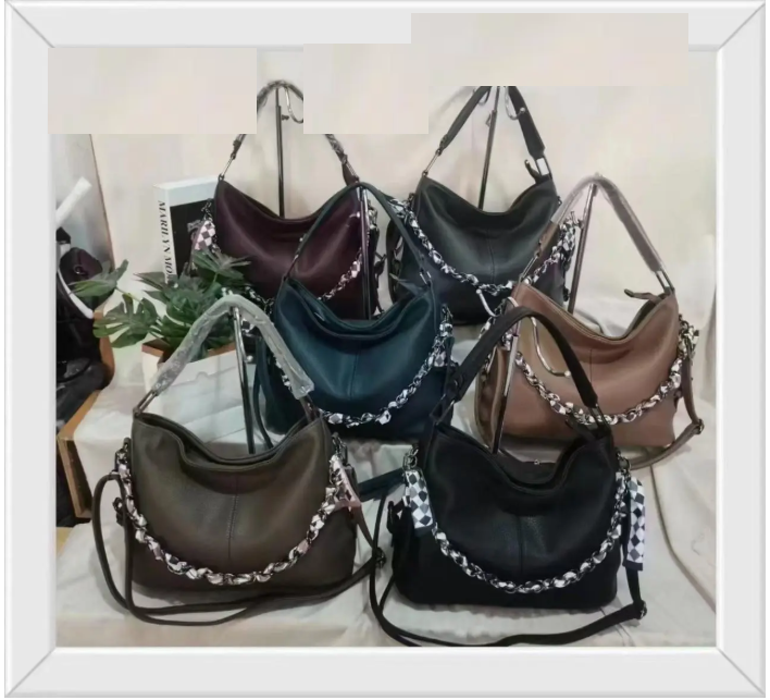 Сумка жіноча 37*25 см на блискавці з ланцюжком зі штучної шкіри в різних кольорах Zhenya, фото 1